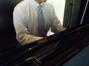 Piano bar